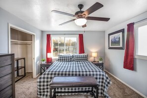 2 habitaciones, escritorio, tabla de planchar con plancha y wifi gratis