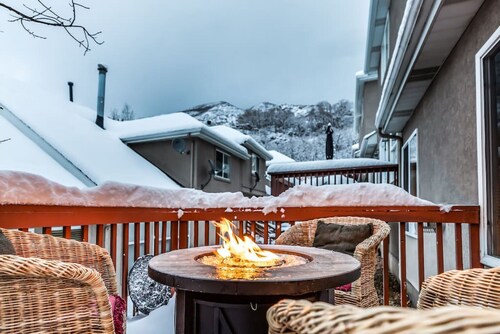 Cottonwood Retreat Near Resorts - 25% Off Ski Rntl