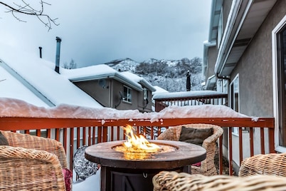 Cottonwood Retreat Near Resorts - 25% Off Ski Rntl