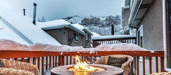 Cottonwood Retreat Near Resorts - 25% Off Ski Rntl