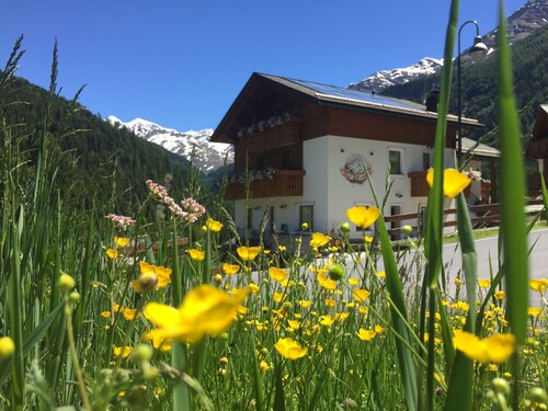 MOUNTAIN HOLIDAYS 4 SAISON SANTA CATERINA VALFURVA
