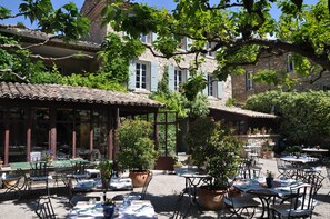 Exterior - La Figuiere Fontaine de Vaucluse (Fontaine-de-Vaucluse)