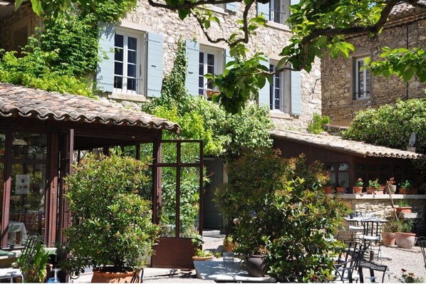 Exterior - La Figuiere Fontaine de Vaucluse (Fontaine-de-Vaucluse)