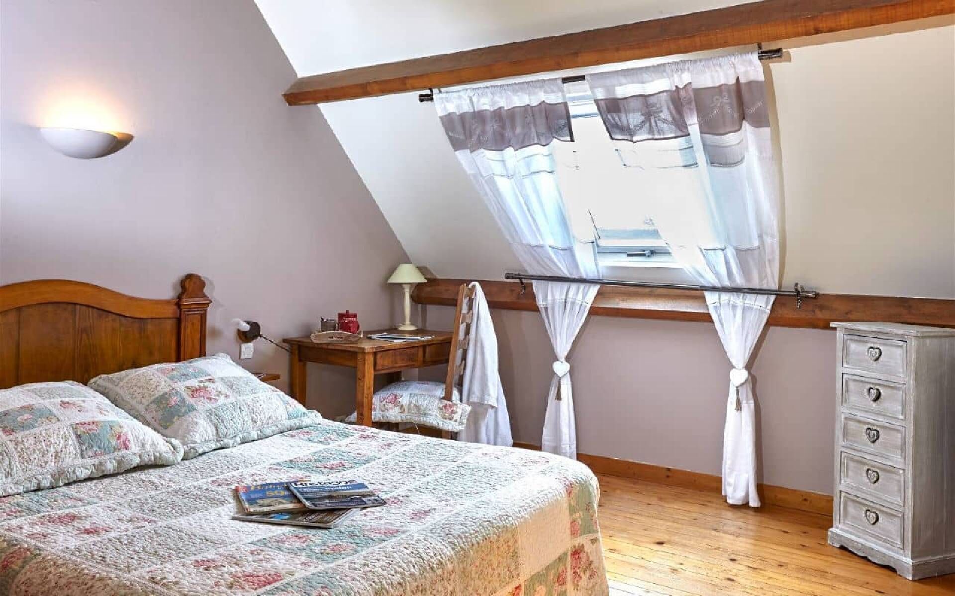 4 chambres, fer et planche à repasser, lit parapluie, Wi-Fi gratuit