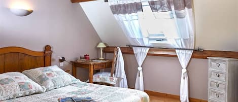 4 chambres, fer et planche Ă repasser, lit parapluie, Wi-Fi gratuit