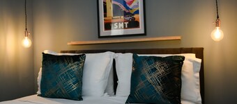 The Gallery Apartment