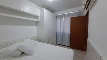 Departamento Premium, acceso a la alberca, vista al jardín | 3 habitaciones, ropa de cama de alta calidad y decoración personalizada