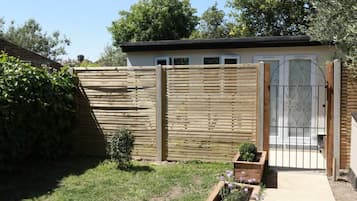 Studio | 1 bedroom, WiFi