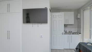 Studio | 1 bedroom, WiFi