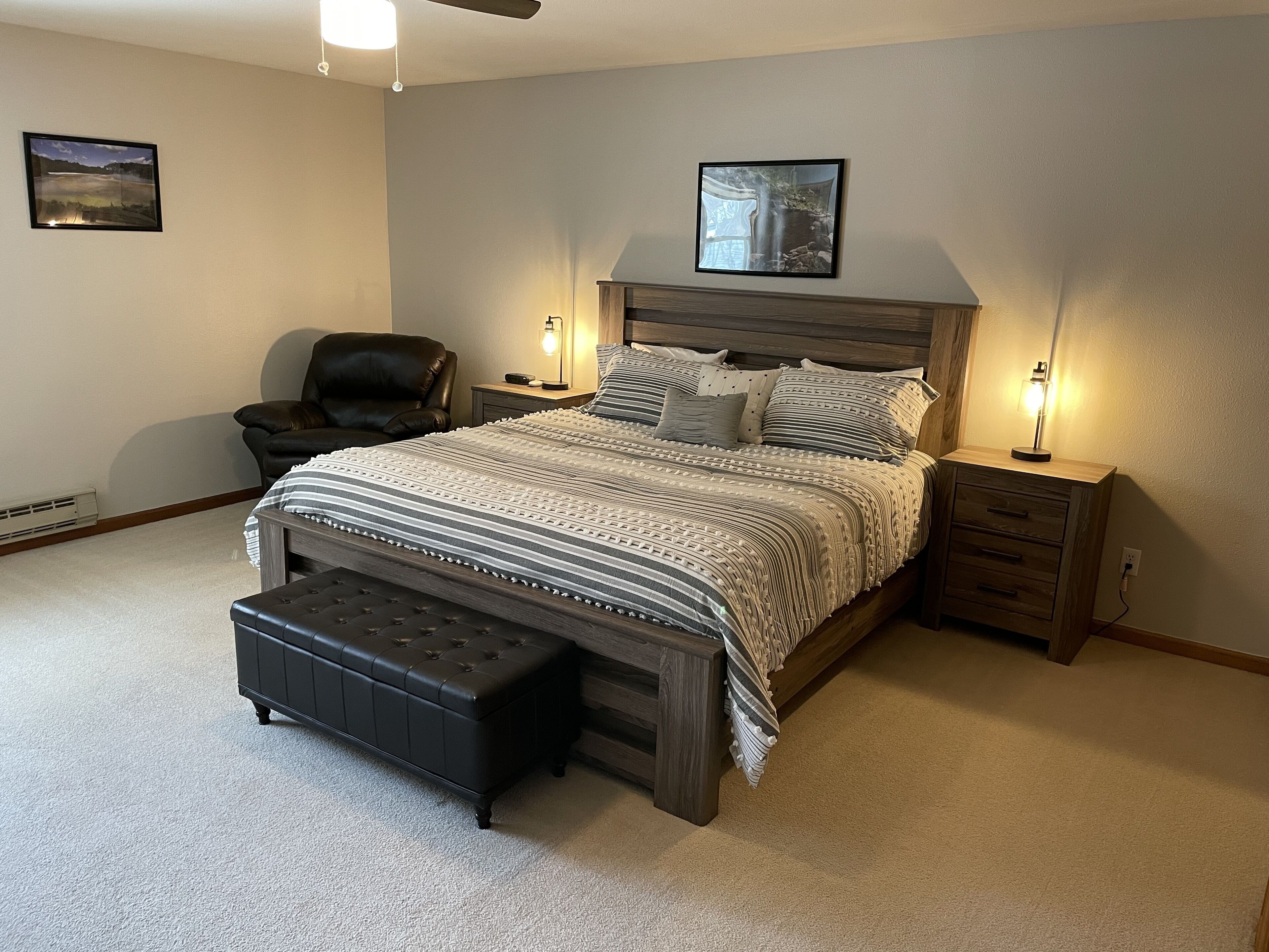 3 chambres, fer et planche à repasser, lit parapluie, Wi-Fi gratuit