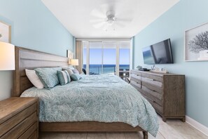 2 bedrooms, iron/ironing board, travel crib, free WiFi