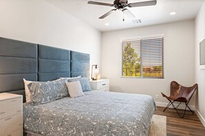 ทาวน์โฮม, 5 ห้องนอน | 5 ห้องนอน, ห้องพักตกแต่งอย่างมีเอกลักษณ์, ตกแต่งพิเศษโดยเฉพาะ