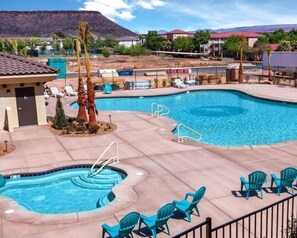 Huoneisto, 2 makuuhuonetta | Uima-allas | Ulkouima-allas