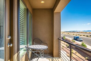 Townhome, 4 Bedrooms | Property grounds