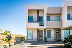 Townhome, 4 Bedrooms | Exterior