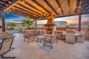 House, 4 Bedrooms | Terrace/patio - Zion Poolhouse by RedAwning (Washington)