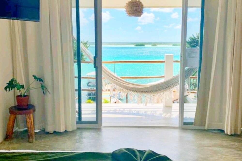 Tropic Bacalar Hotel