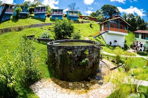 Chalé da Cascata | Hypo-allergenic bedding, minibar, free wired internet, bed sheets - Pousada Suarez (Itatiaia)