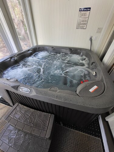 Minutes from the beach, with indoor hot tub