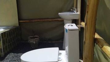 Baita | Bagno | Vasca e doccia separate, vasca da bagno a immersione totale, asciugamani