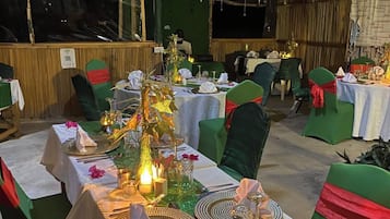 Cabin | Banquet hall