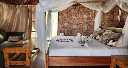 Amanya 1-bed Leopard Family With Mt Kilimanjaro vi - Campsite