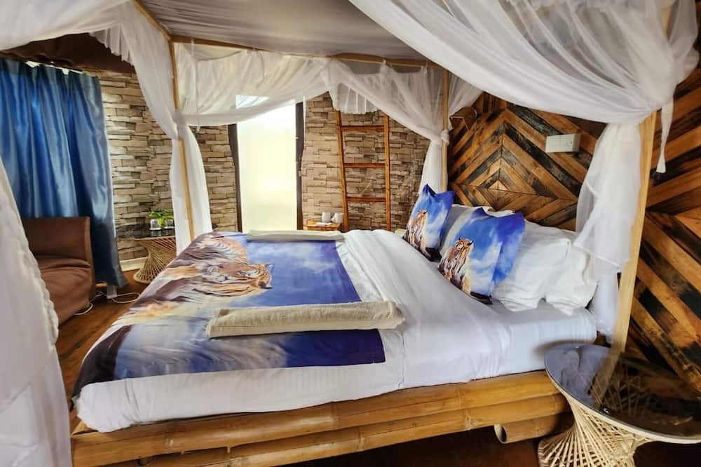Amanya Camp 1 Double -bed Tiger in Amboseli