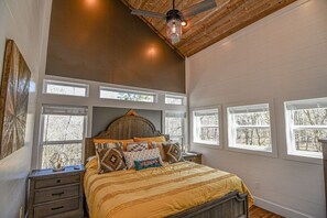 6 habitaciones, escritorio, wifi y ropa de cama 