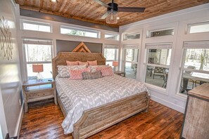 6 habitaciones, escritorio, wifi y ropa de cama 