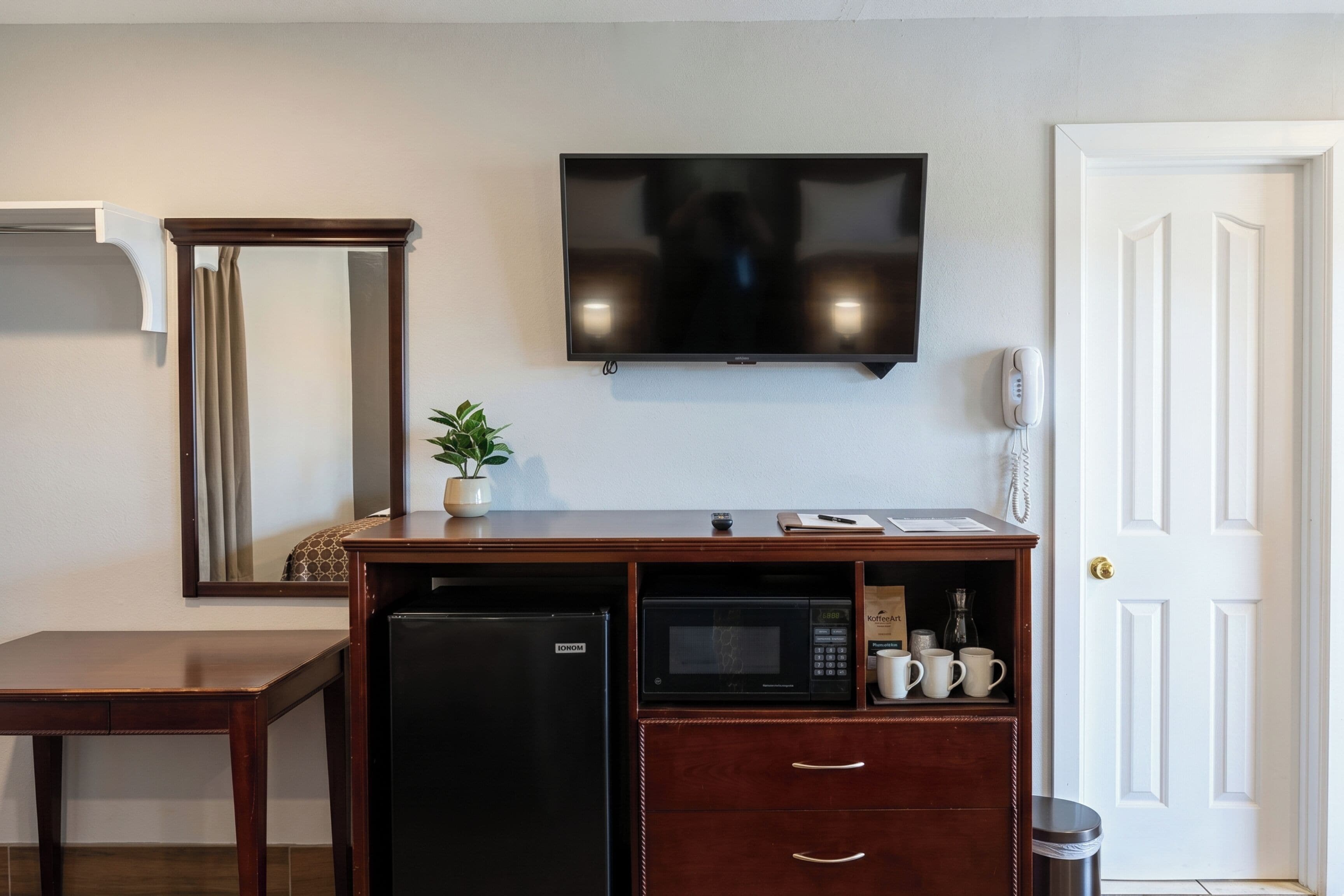 Desk, free WiFi, bed sheets