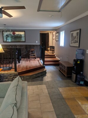 Smart TV, fireplace - Sylvan Beach weekly rental (Sylvan Beach)
