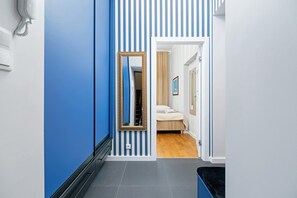 2 多间卧室、熨斗/熨衣板、WiFi、床单