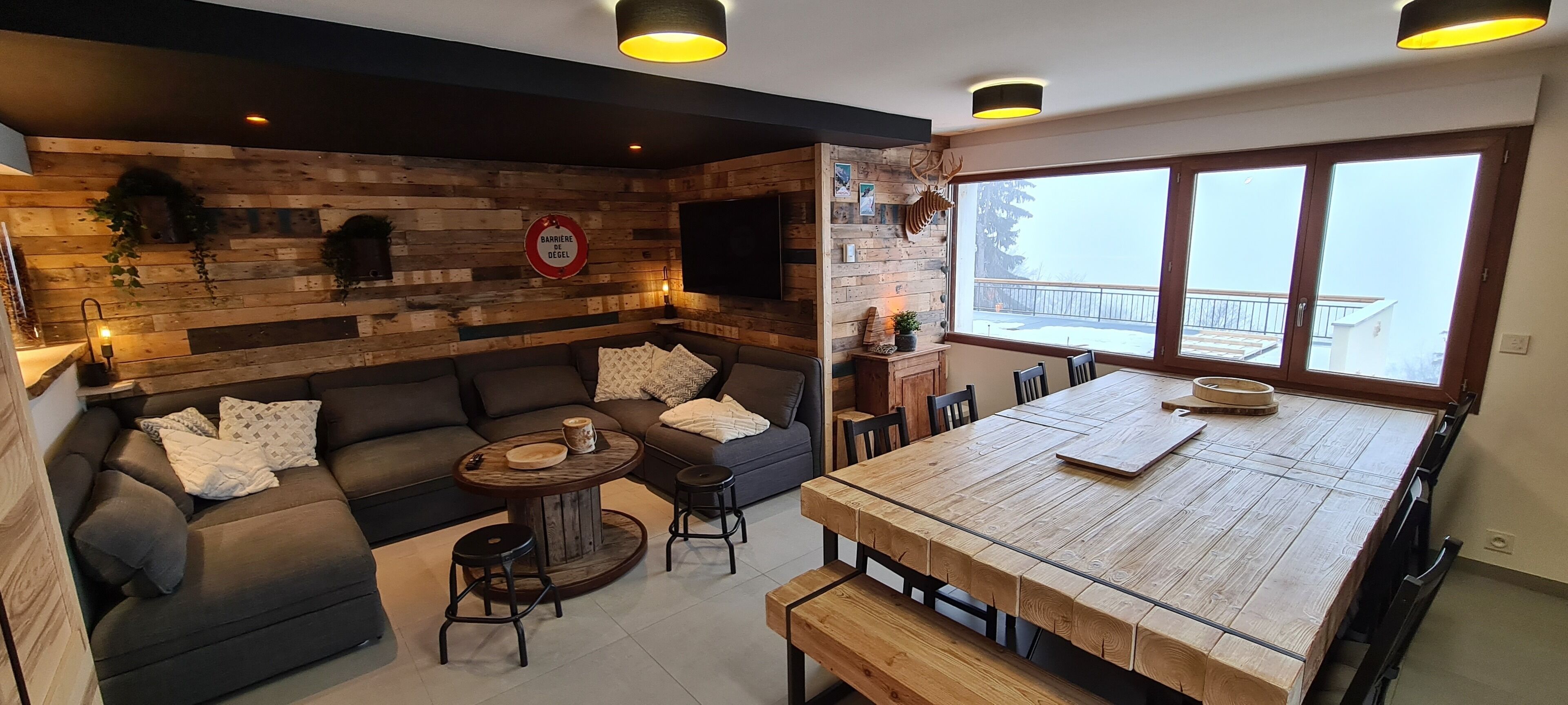 Smart TV, Netflix, streaming services