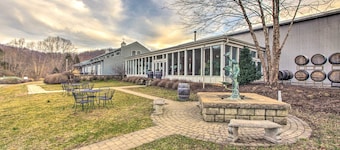 Spacious Faber Home w/ Yard, Steps to Winery!