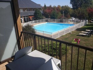 Piscine extérieure, piscine chauffée