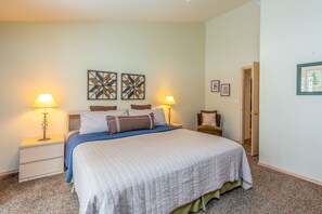 3 slaapkamers, reisbedje, gratis wifi, beddengoed