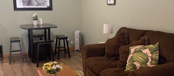Pet Friendly Private Suite in the Mountains