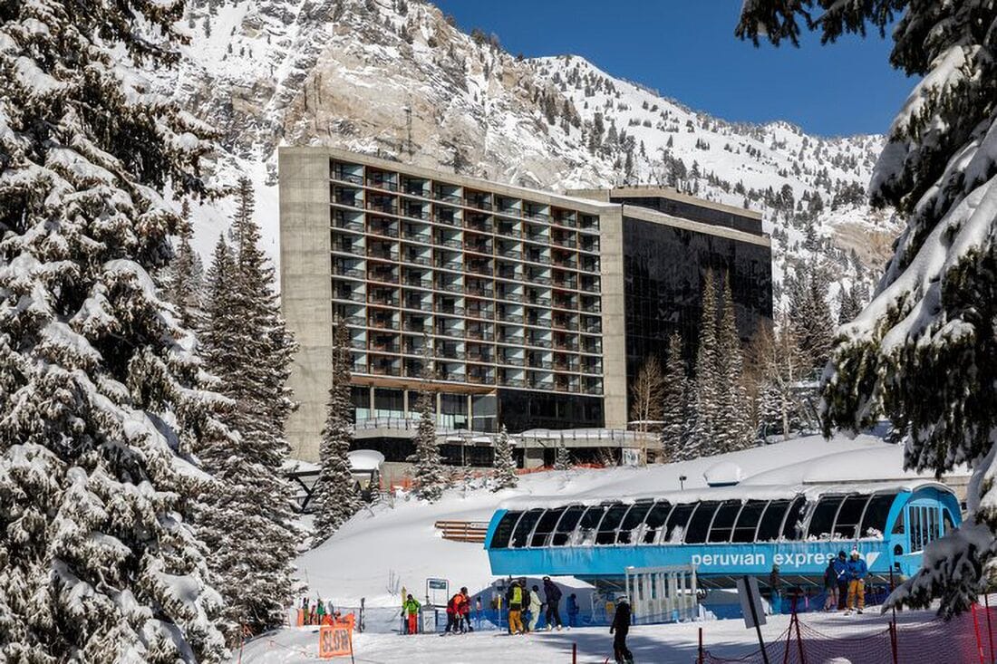 Snowbird Cliff Club Condo, Sleeps 10, NEW YEARS EVE WEEK,Fri12/27/24 - Fri1/3/25