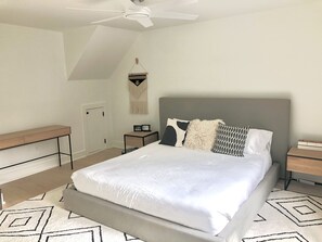 3 habitaciones, escritorio, wifi y ropa de cama 
