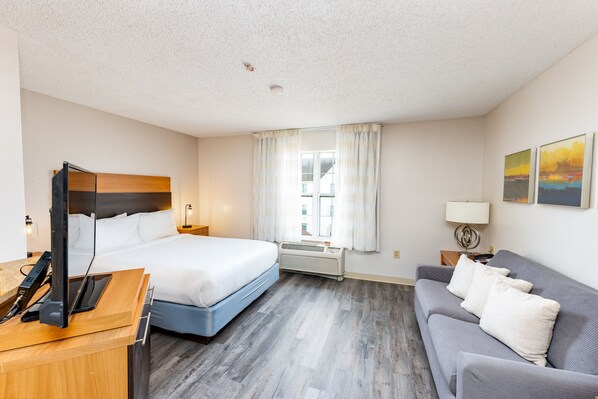 2 bedrooms, desk, iron/ironing board, free WiFi