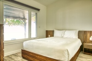3 bedrooms, free WiFi, bed sheets