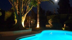 Outdoor pool - Villa Marvelia - Novedad A Estrenar (Marbella)