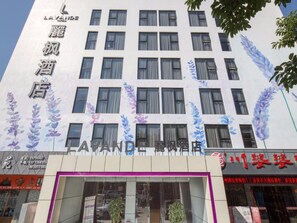 Exterior - Lavande Hotel Shenzhen Baoan Haiya Binfen City (Shenzhen)