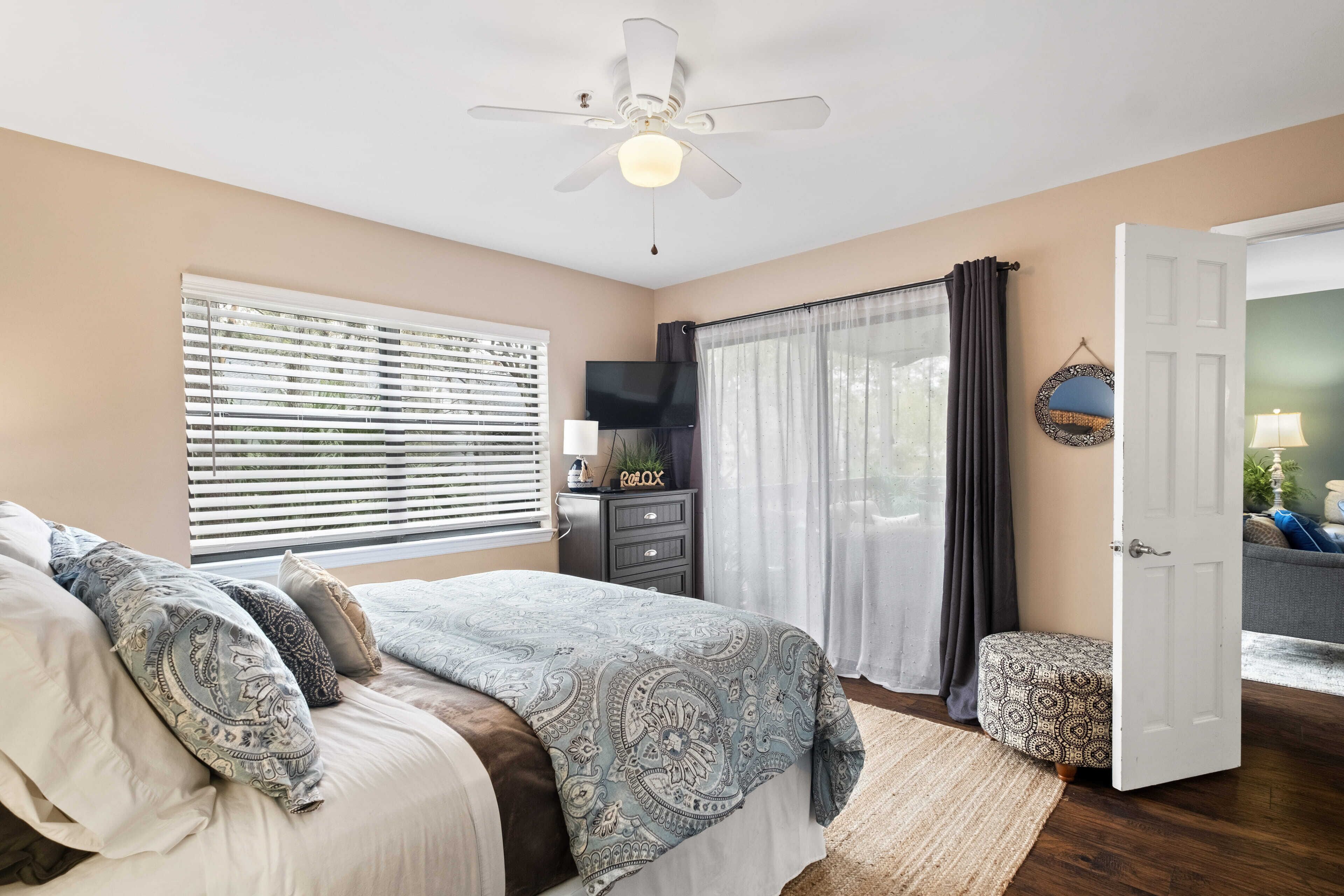 2 bedrooms, iron/ironing board, travel cot, free WiFi