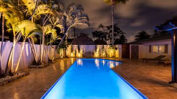 Outdoor pool, a heated pool