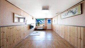 1 bedroom, free WiFi - Gangneung Beach House Pension (Gangneung)