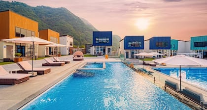 Gapyeong Saint21 Pool Villa
