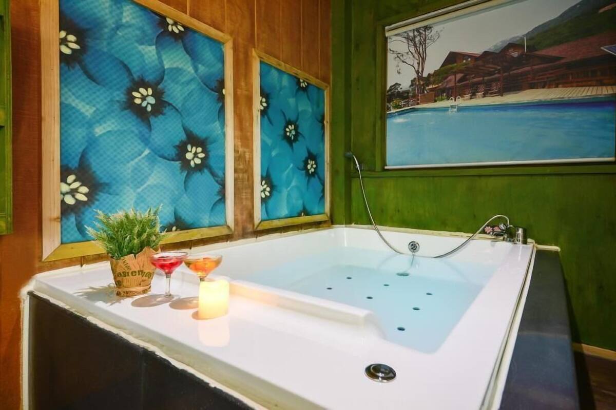 Basic Room, 1 Bedroom (Teatree ( F1 )) | 1 bedroom, free WiFi, bed sheets
