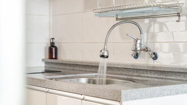 Habitación básica, 1 habitación (Merryrose ( F2,ocean view )) | 1 habitación y wifi gratis