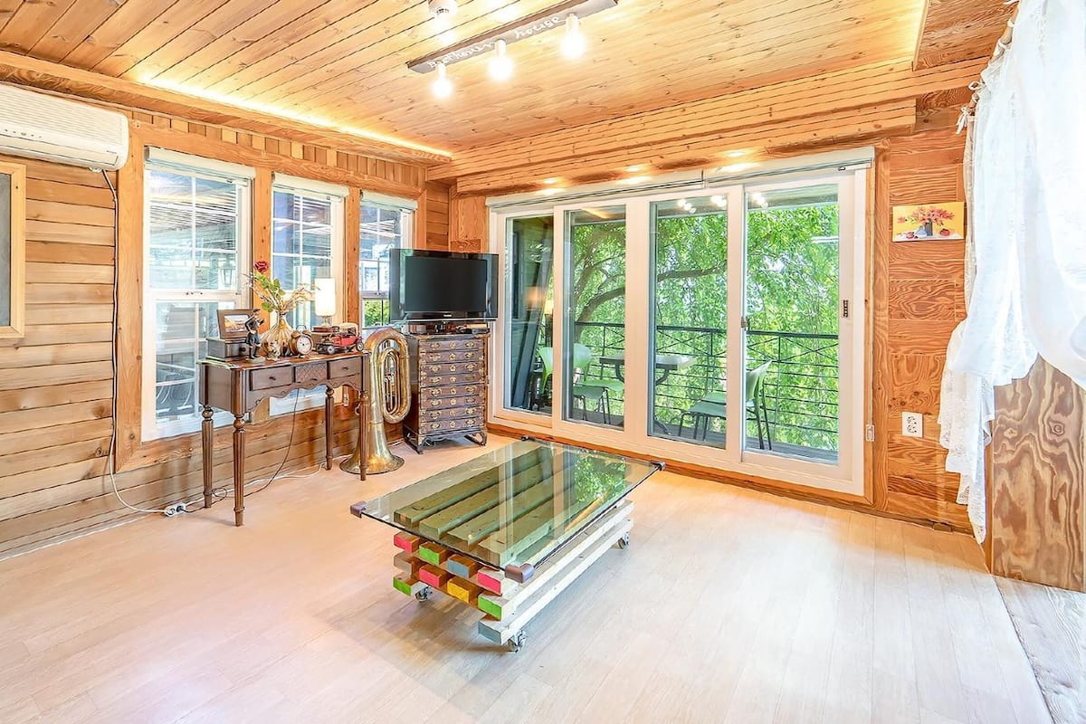 Basic Room, 1 Bedroom (Guleumsanchaeg) | 1 bedroom, free WiFi